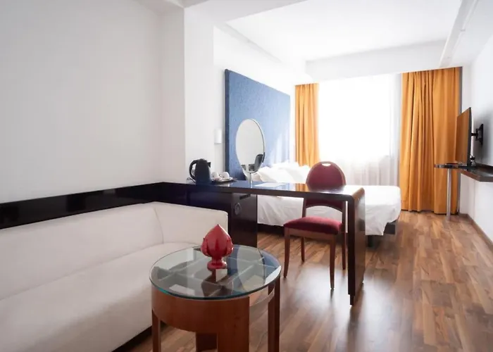 Otel Imperatori 4*