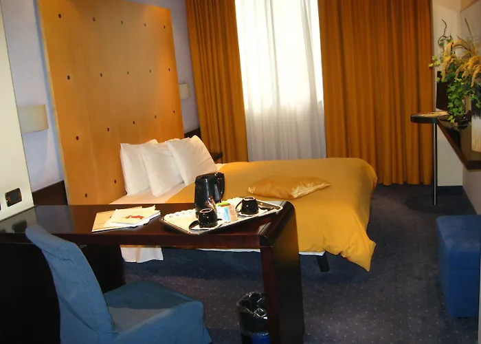 Ξενοδοχείο Imperatori 4*