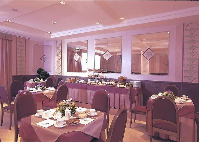 Imperatori Hotel 4*
